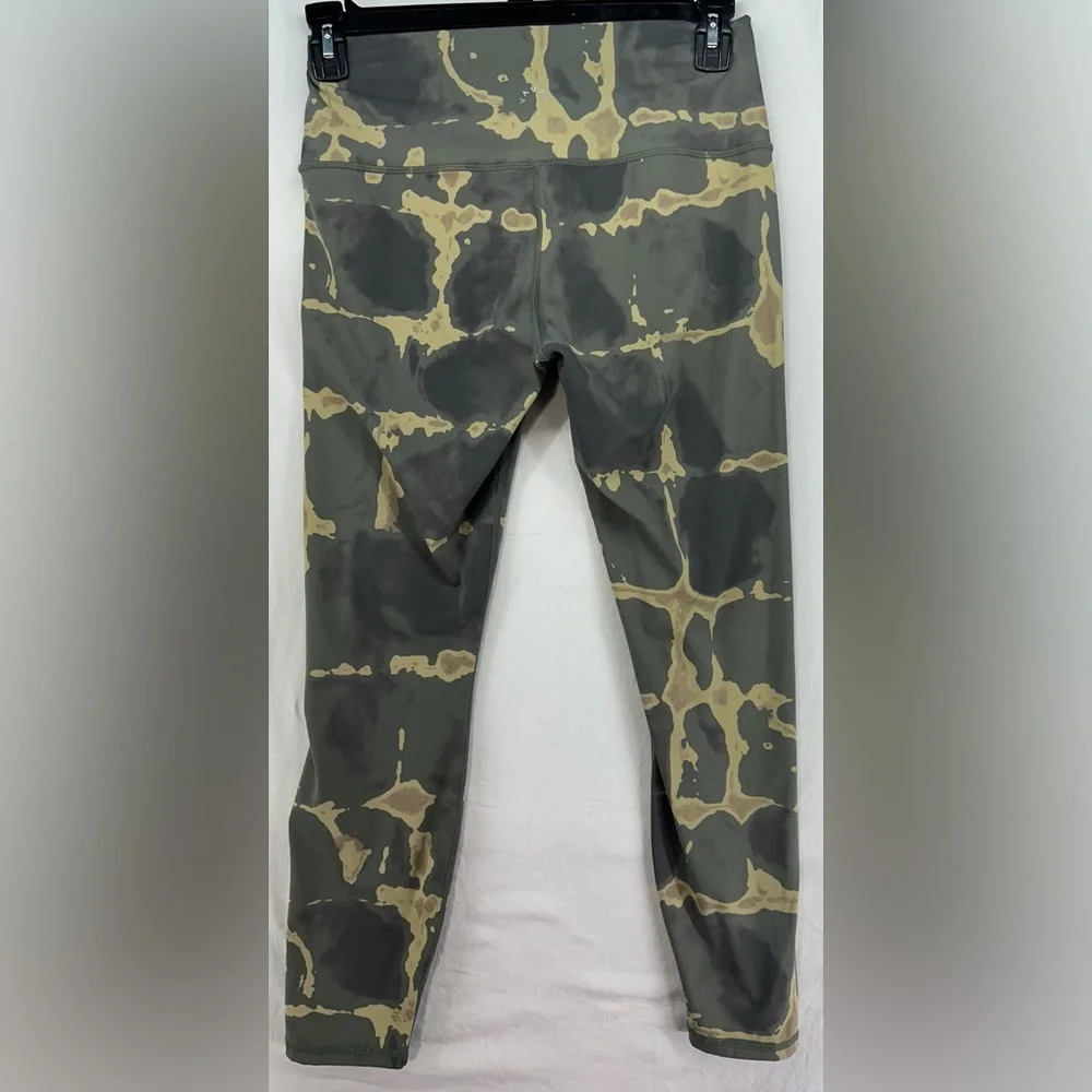 Varley Luna Legging In Golden Green Tie Dye Size Large - Picture 2 of 8